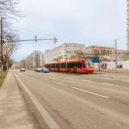 Bnb Sunny Balcony Studio Bratislava *