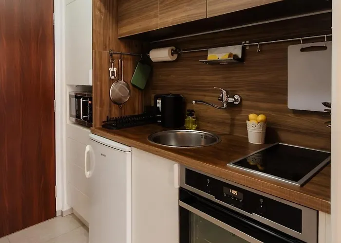 Bnb Sunny Balcony Studio Bratislava Inn Bratislava