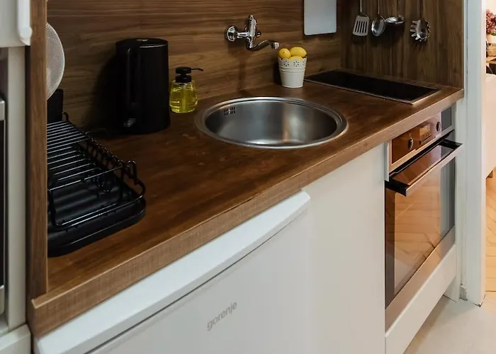 Bnb Sunny Balcony Studio Bratislava Fogadó