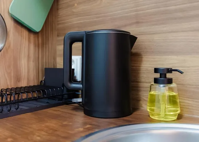 Bnb Sunny Balcony Studio Bratislava * Pozsony