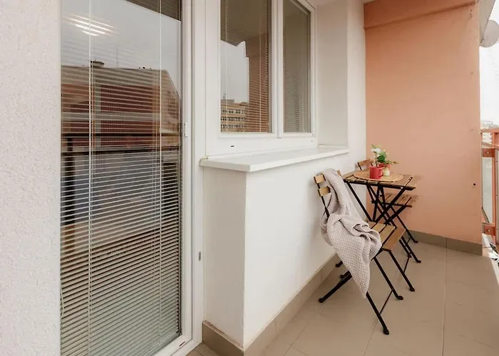 Bnb Sunny Balcony Studio Bratislava